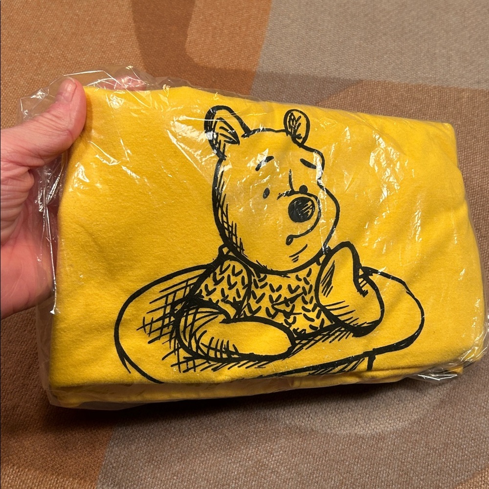 Disney Winnie the Pooh shirt, 2XL - Picture 5 of 5